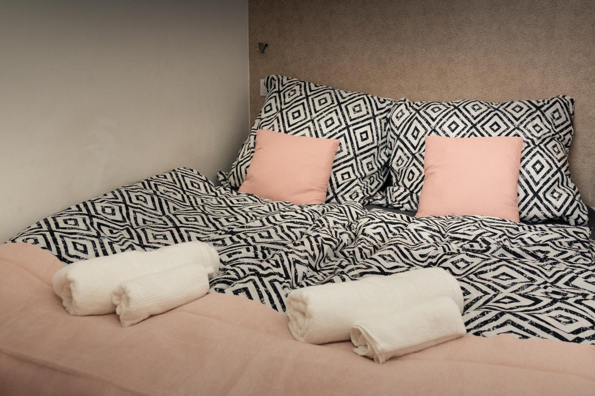 Premium Apartment By The Danube With Ac Budapest Esterno foto